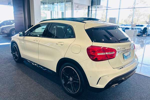 2014 Mercedes-Benz GLA-Class GLA250 X156