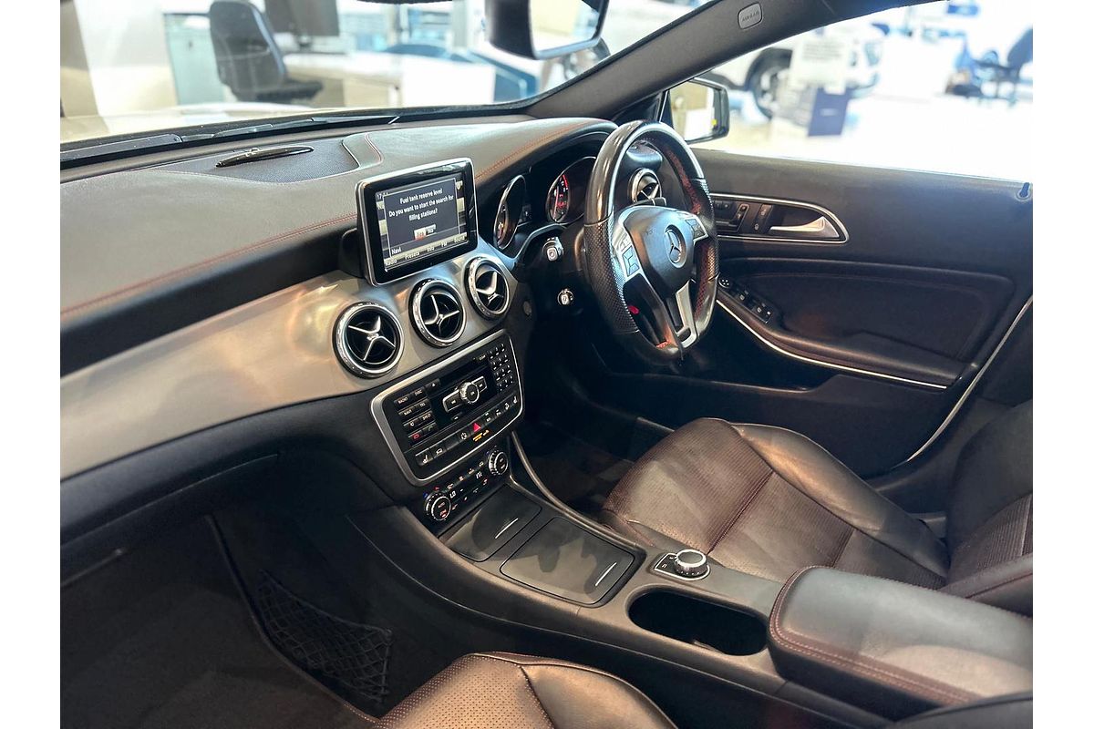 2014 Mercedes-Benz GLA-Class GLA250 X156