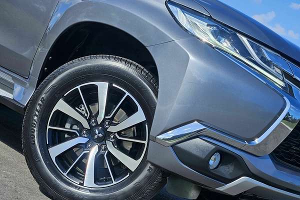 2016 Mitsubishi Pajero Sport GLX QE