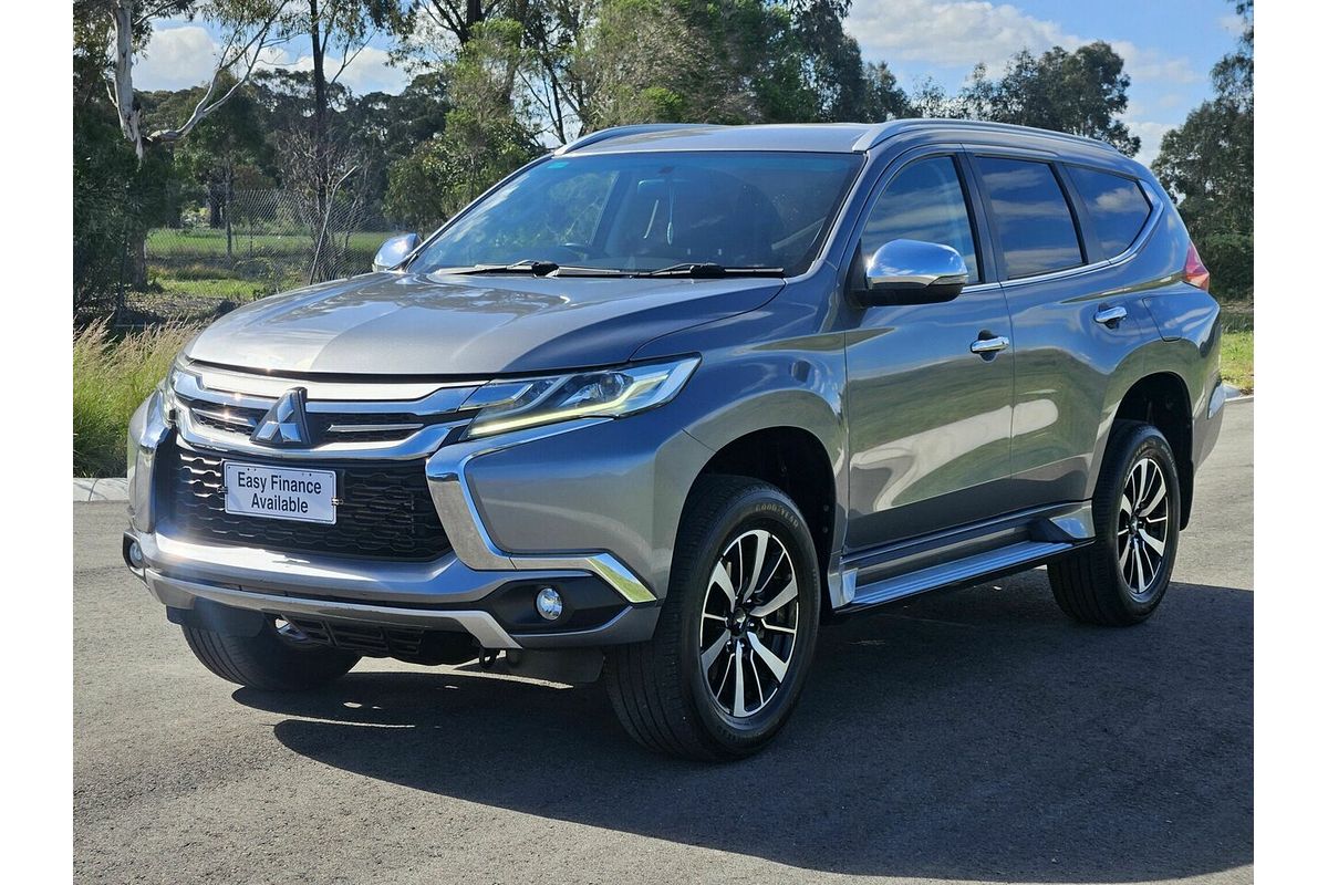 2016 Mitsubishi Pajero Sport GLX QE