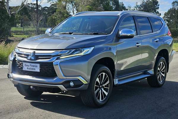 2016 Mitsubishi Pajero Sport GLX QE