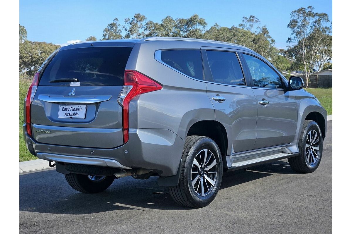 2016 Mitsubishi Pajero Sport GLX QE