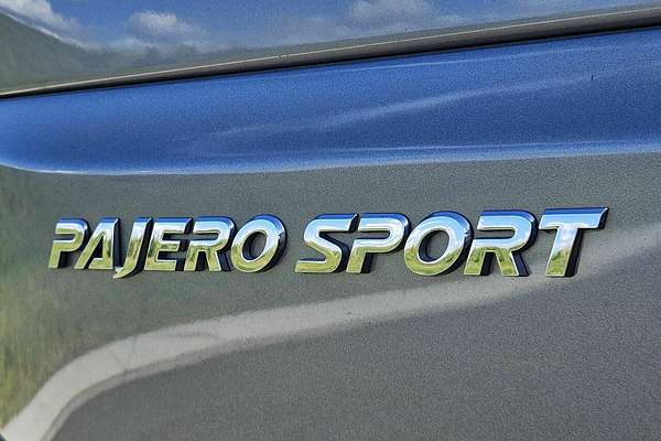 2016 Mitsubishi Pajero Sport GLX QE