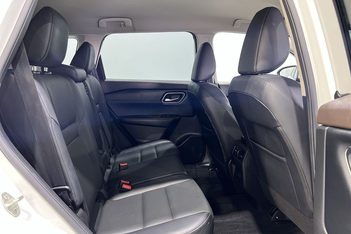 2023 Nissan X-TRAIL ST-L T33