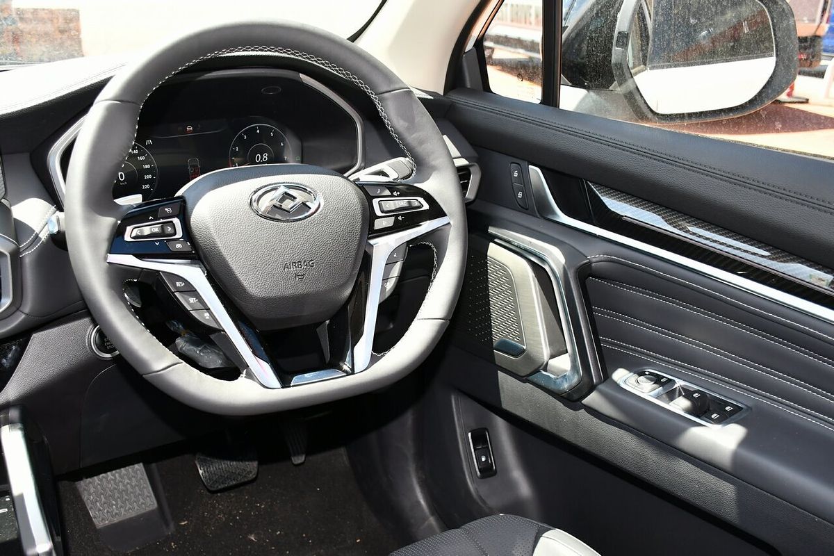 2025 LDV D90 Executive SV9A