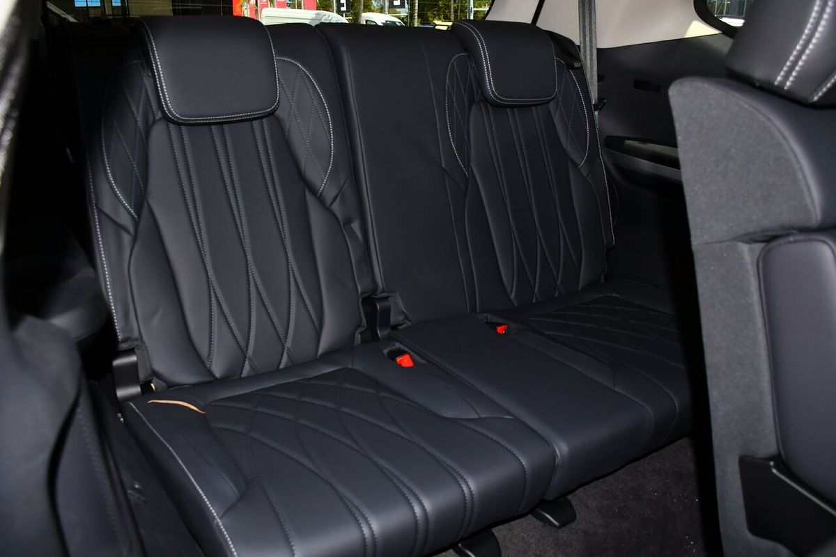 2025 LDV D90 Executive SV9A