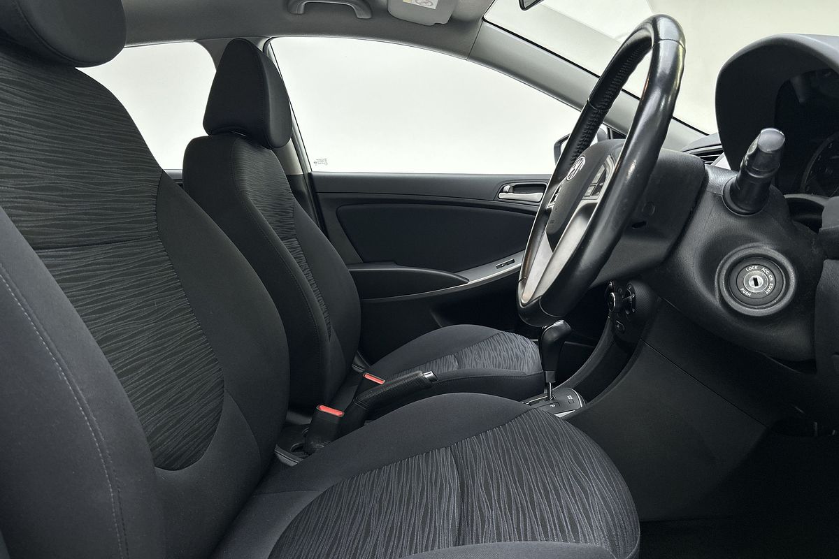 2018 Hyundai Accent Sport RB6