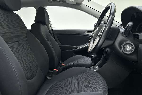 2018 Hyundai Accent Sport RB6