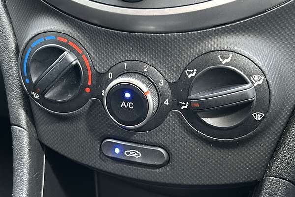 2018 Hyundai Accent Sport RB6