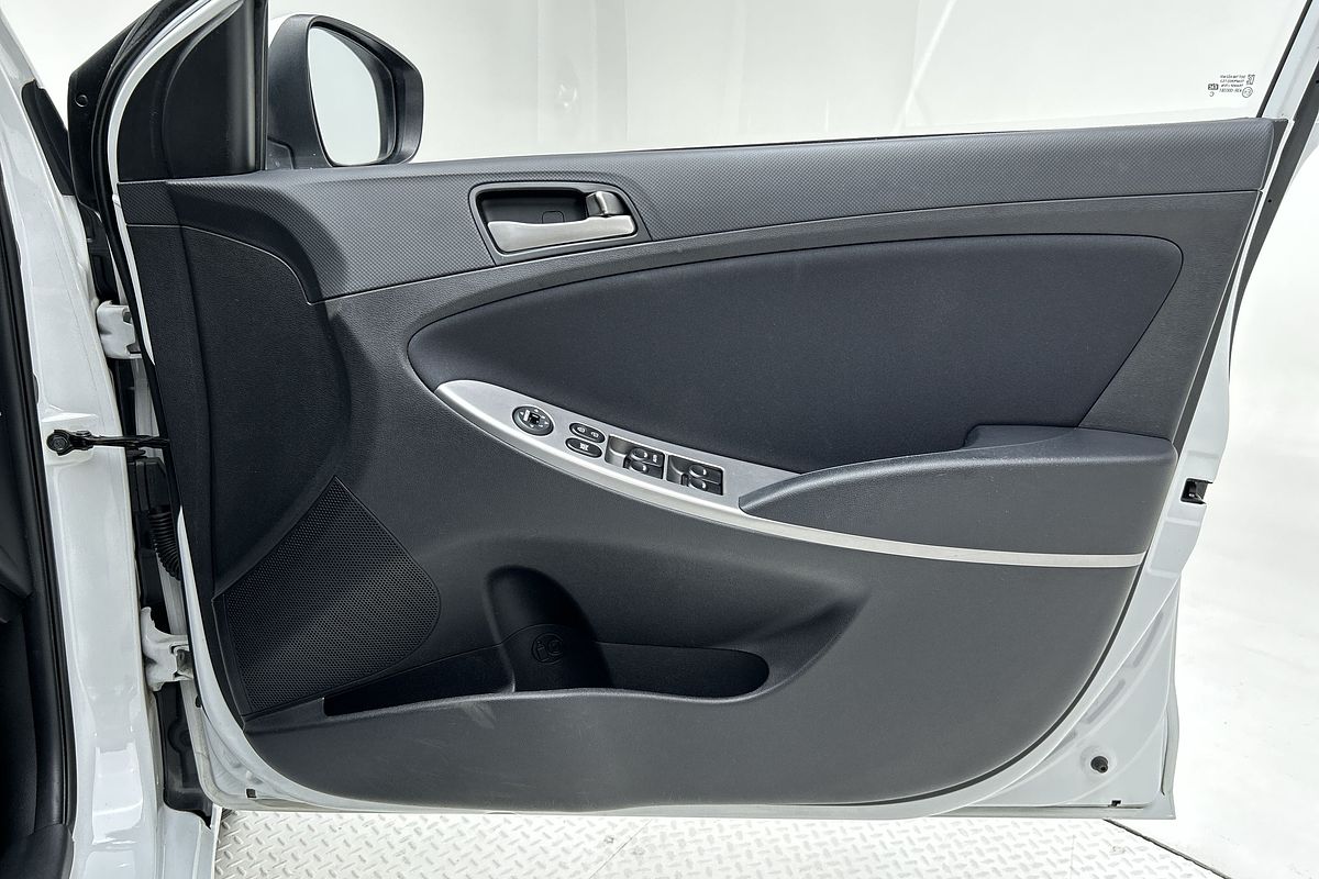 2018 Hyundai Accent Sport RB6