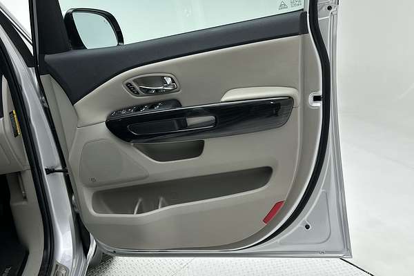 2020 Kia Carnival Platinum YP