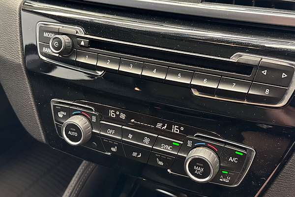 2015 BMW X1 sDRIVE 18d F48