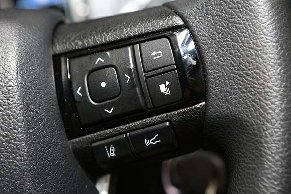 2025 Toyota Hilux SR GUN126R 4X4