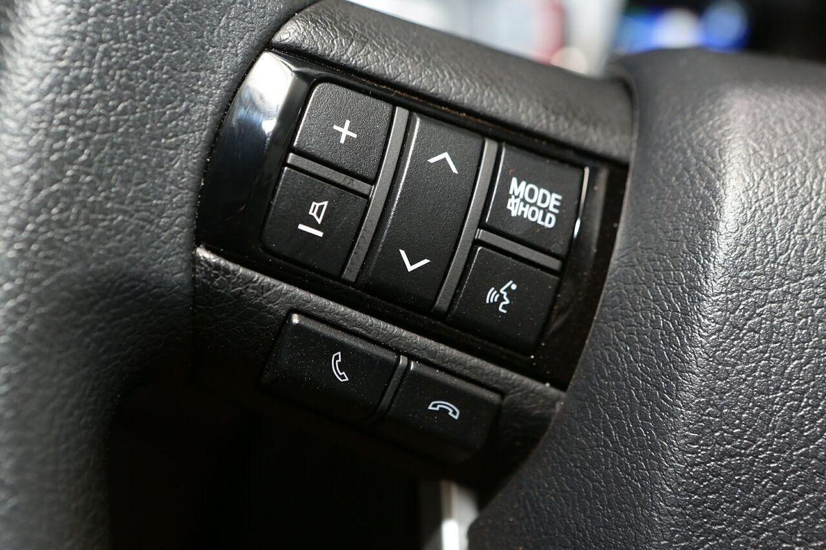 2025 Toyota Hilux SR GUN126R 4X4