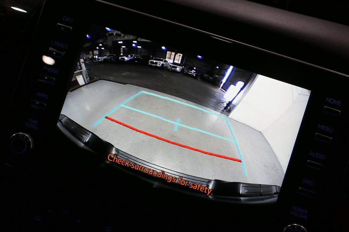 2025 Toyota Hilux SR GUN126R 4X4