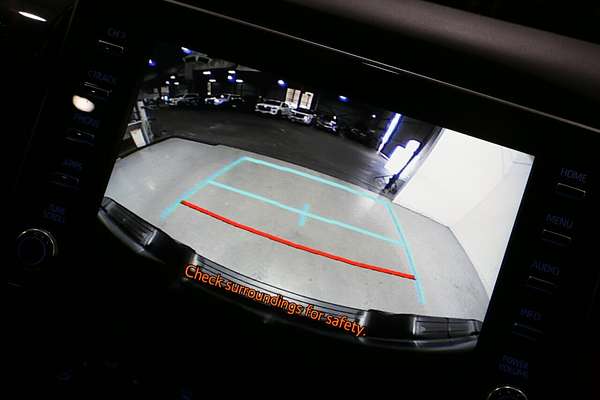 2025 Toyota Hilux SR GUN126R 4X4