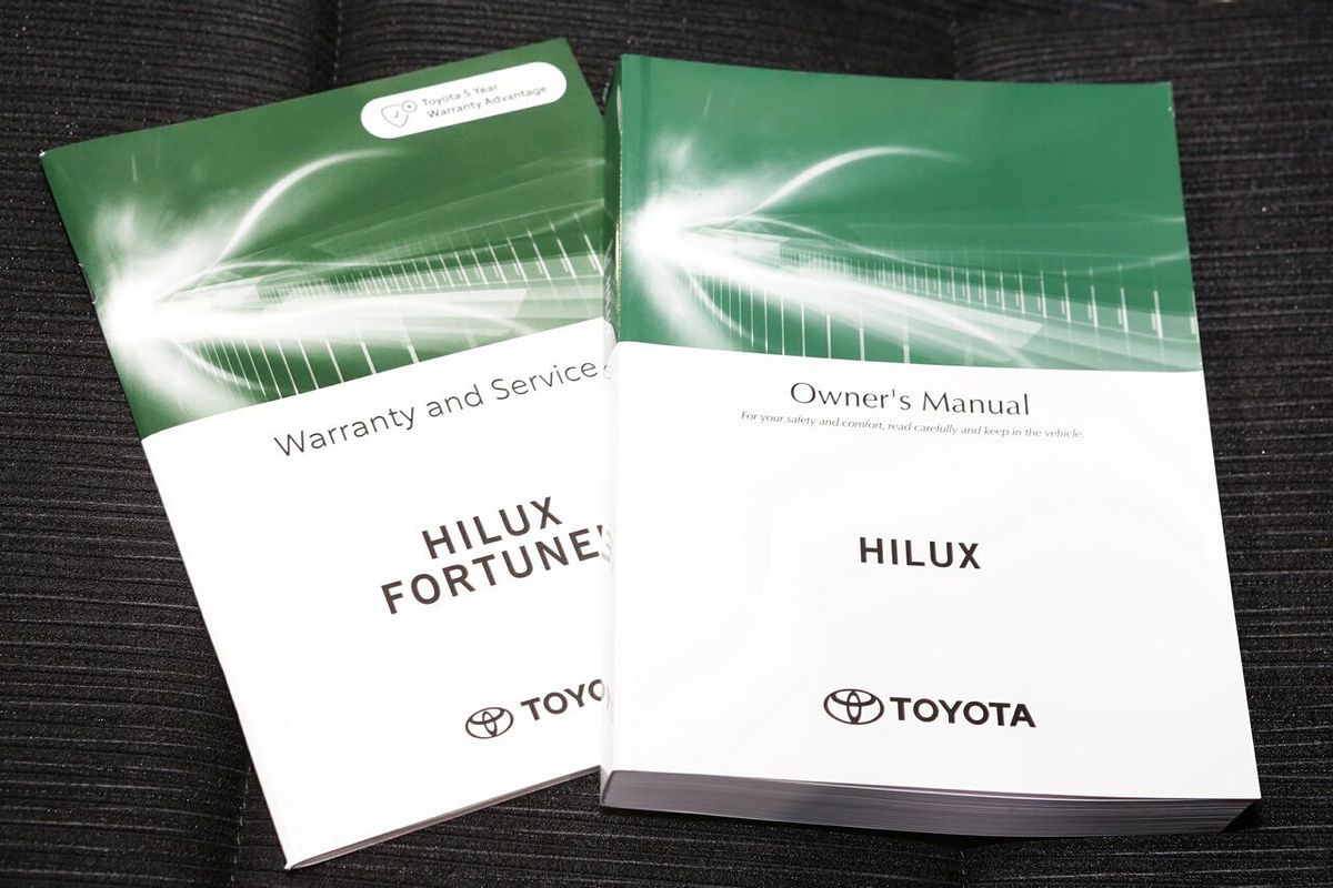 2025 Toyota Hilux SR GUN126R 4X4