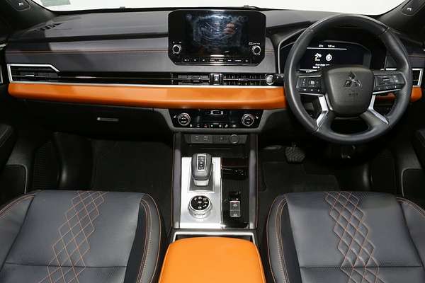 2024 Mitsubishi Outlander Exceed Tourer ZM