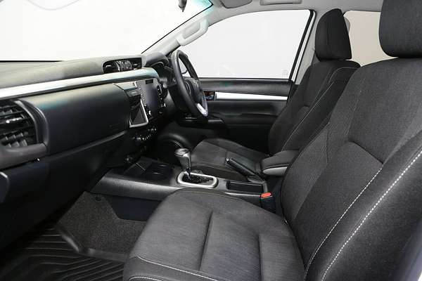 2020 Toyota Hilux SR5 GUN126R 4X4