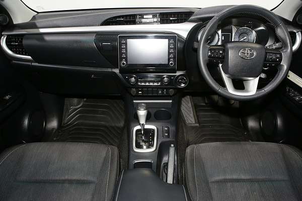 2020 Toyota Hilux SR5 GUN126R 4X4