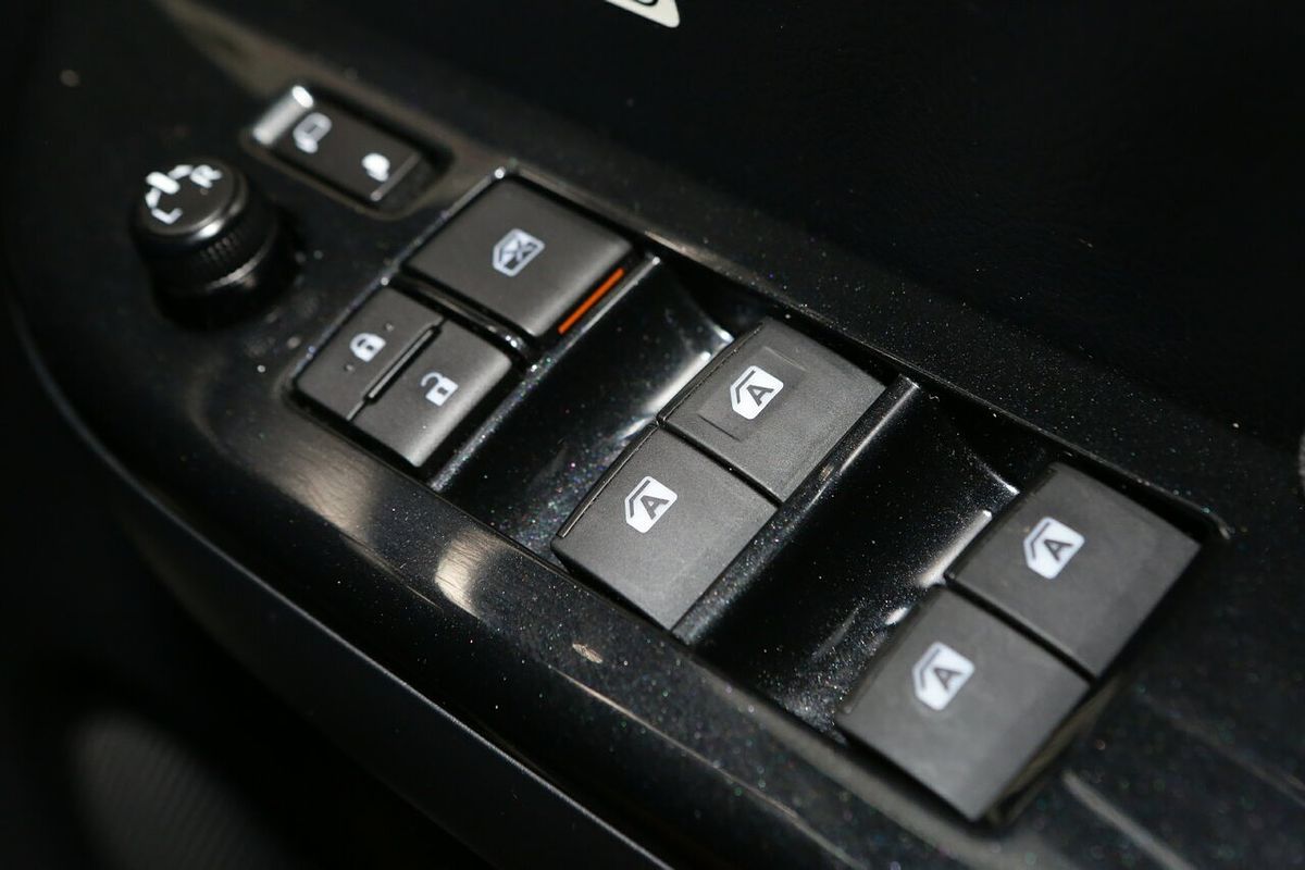 2020 Toyota Hilux SR5 GUN126R 4X4