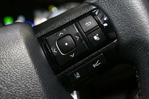 2020 Toyota Hilux SR5 GUN126R 4X4