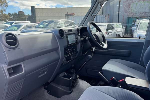2024 Toyota Landcruiser GXL VDJL79R