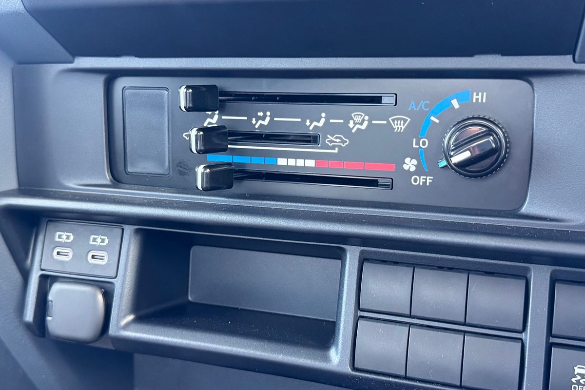 2024 Toyota Landcruiser GXL VDJL79R