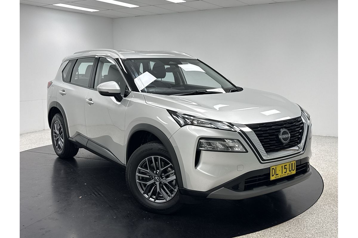 2024 Nissan X-TRAIL ST T33