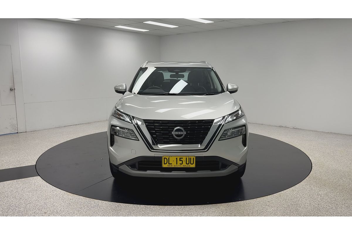 2024 Nissan X-TRAIL ST T33