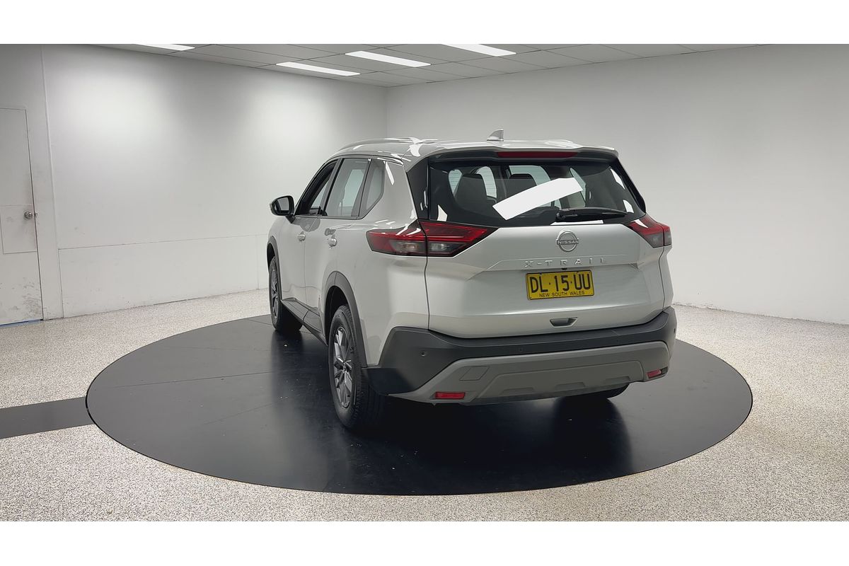2024 Nissan X-TRAIL ST T33
