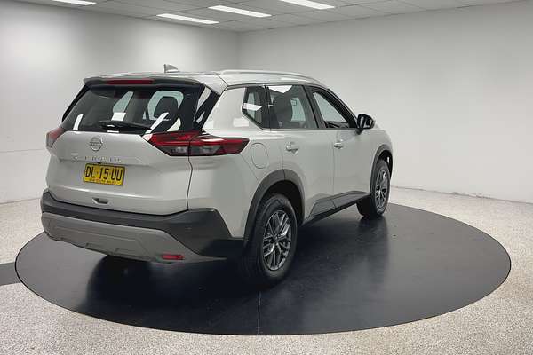2024 Nissan X-TRAIL ST T33