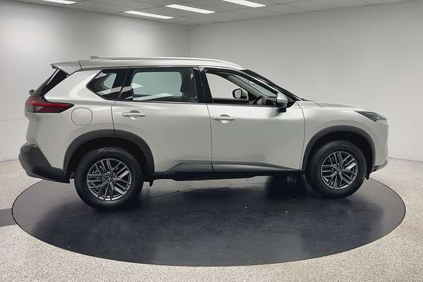 2024 Nissan X-TRAIL ST T33