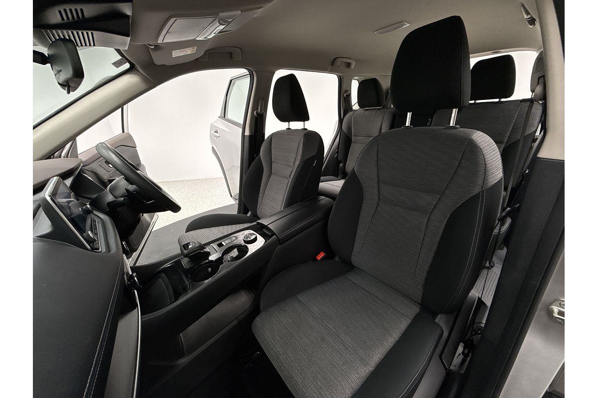 2024 Nissan X-TRAIL ST T33