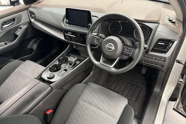 2024 Nissan X-TRAIL ST T33