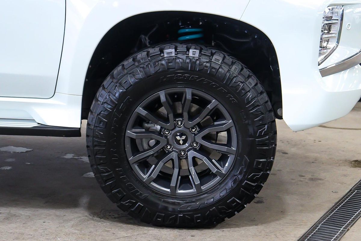 2023 Mitsubishi Pajero Sport Exceed QF