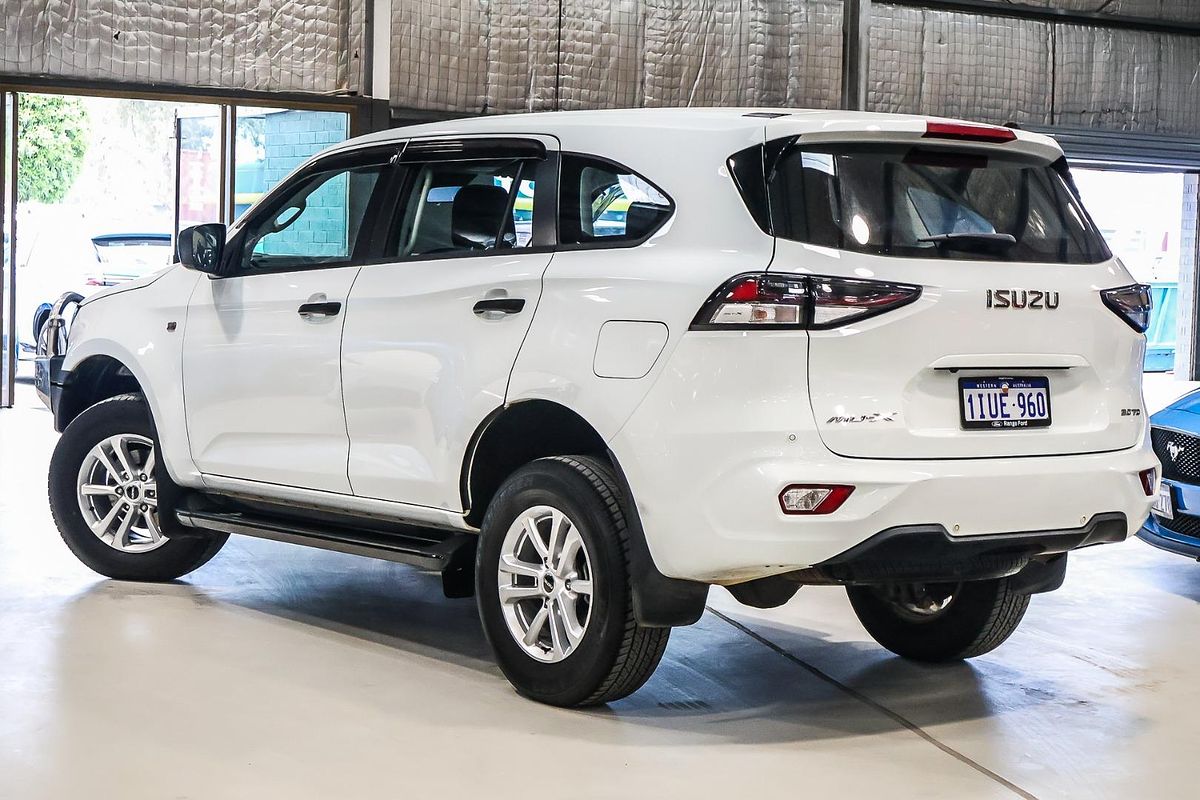 2021 Isuzu MU-X LS-M