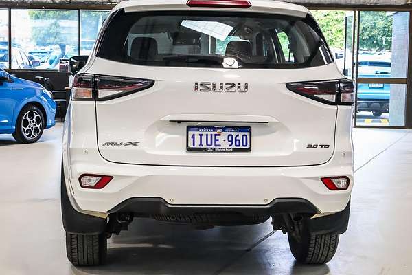 2021 Isuzu MU-X LS-M
