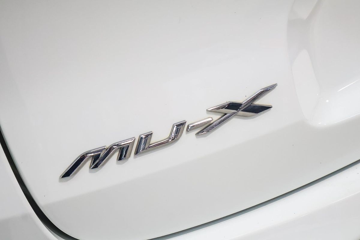 2021 Isuzu MU-X LS-M