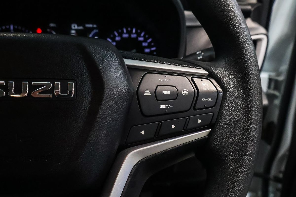 2021 Isuzu MU-X LS-M