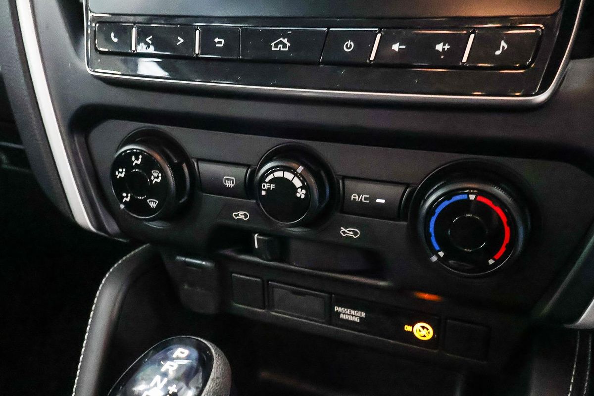 2021 Isuzu MU-X LS-M