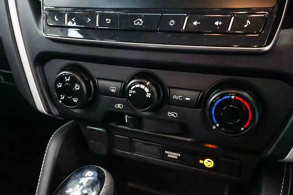 2021 Isuzu MU-X LS-M