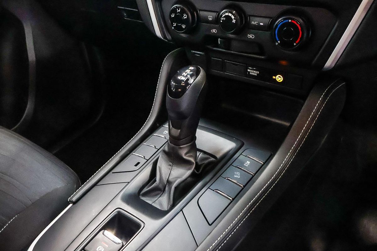 2021 Isuzu MU-X LS-M