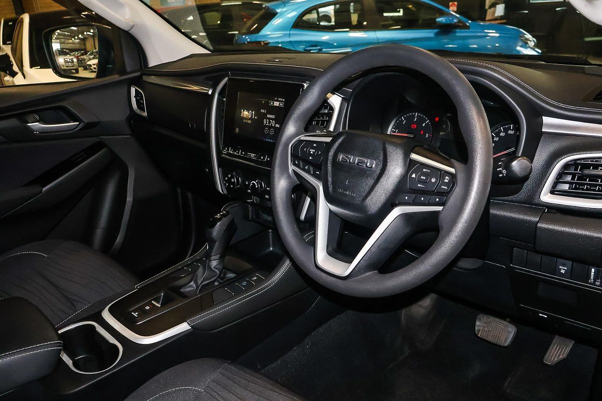 2021 Isuzu MU-X LS-M