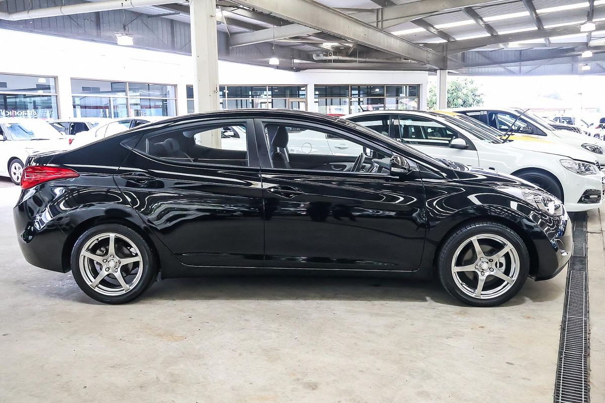 2013 Hyundai Elantra Active MD2