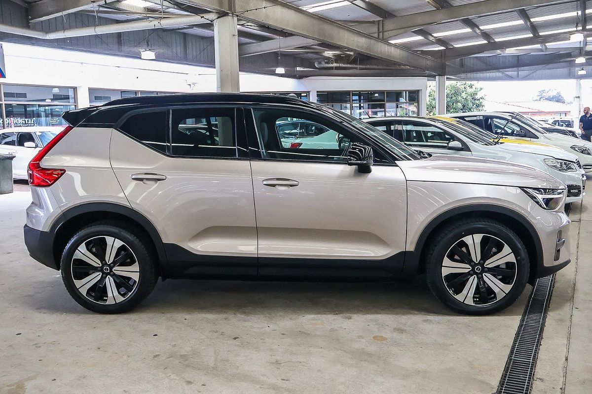 2022 Volvo XC40 Recharge Pure Electric