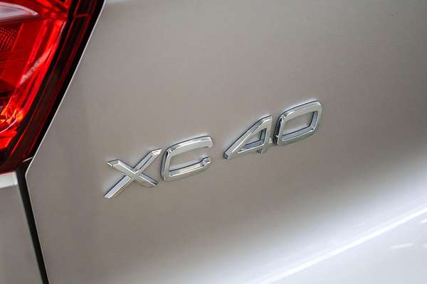 2022 Volvo XC40 Recharge Pure Electric