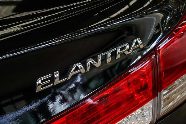 2013 Hyundai Elantra Active MD2