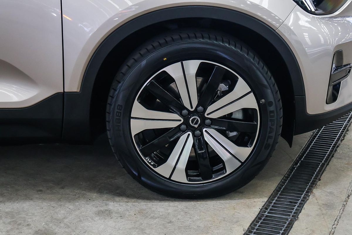 2022 Volvo XC40 Recharge Pure Electric