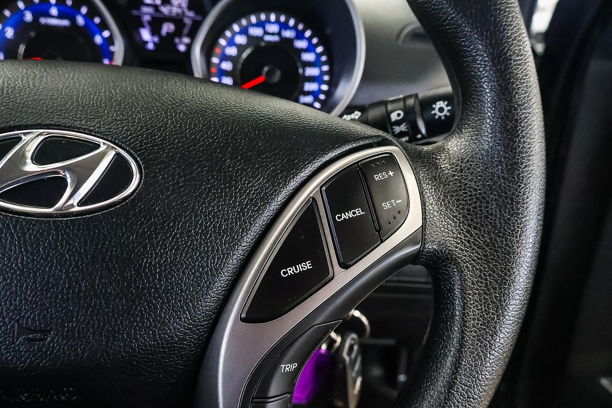 2013 Hyundai Elantra Active MD2